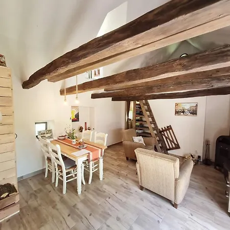 Semesterbostad Romantic 